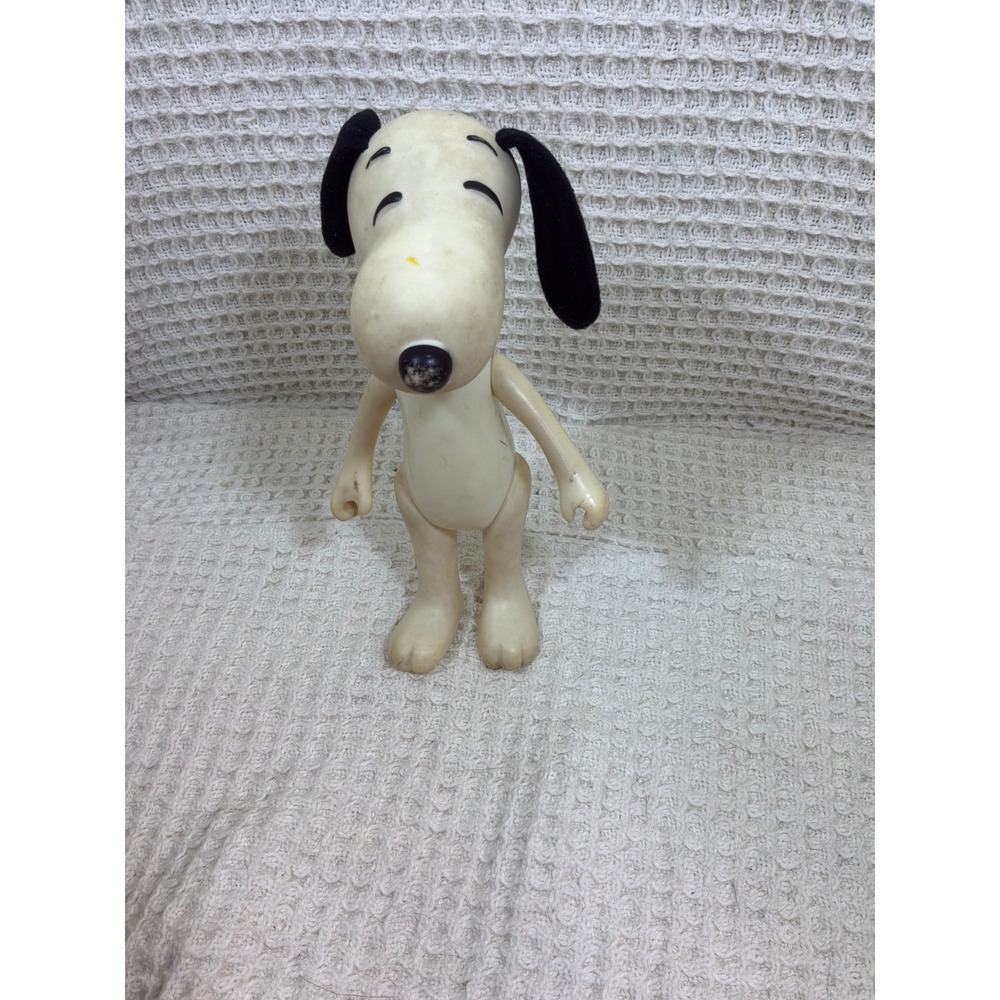 Vintage Unisex Knickerbocker Snoopy Jointed Figure 7" White